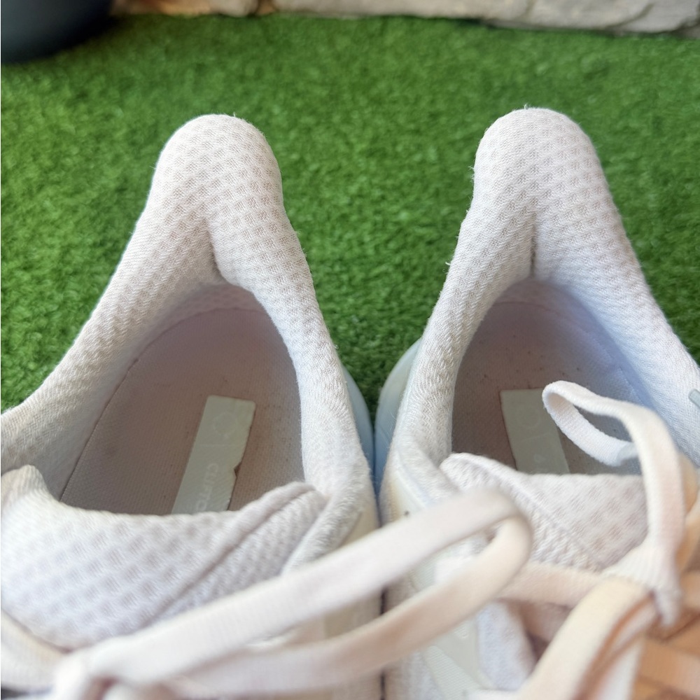 11 Hoka One One Clifton Women's Pale Pink and White Sneakers - Picture 8 of 11